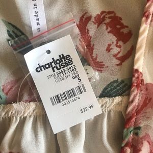 Women’s size small top